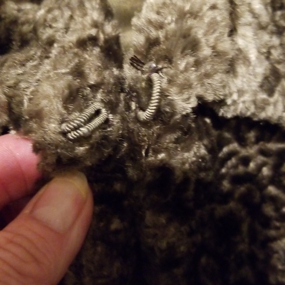 💥Vintage made in" USA," IMITATED FUR SHRUG - Picture 2 of 5